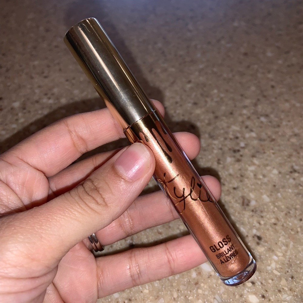 Kylie Birthday Poppin’ Lip Gloss